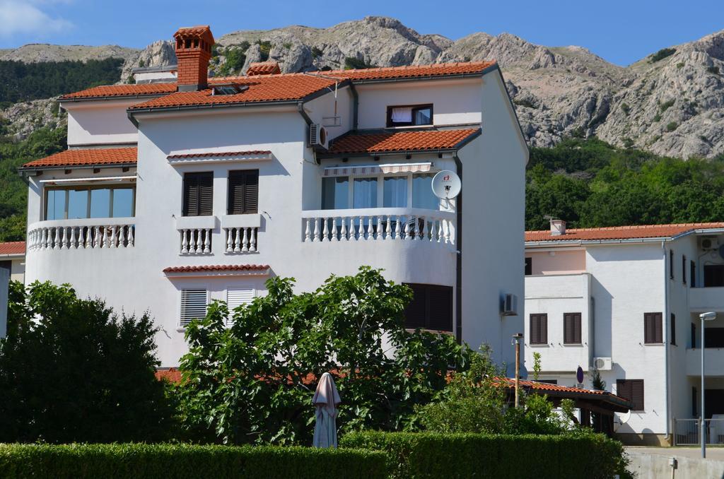 Apartments M&M Baska  Bagian luar foto